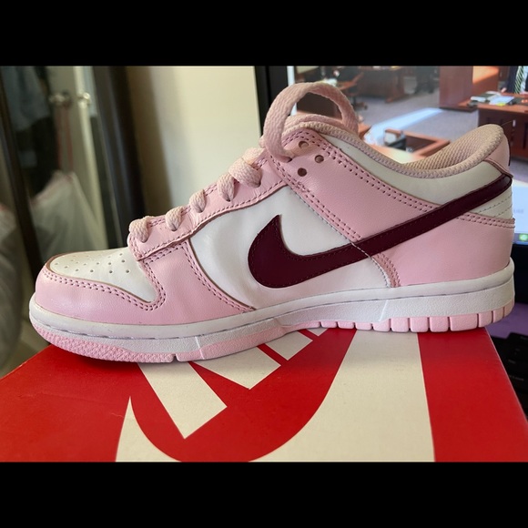 Nike dunk low GS ‘Pink Foam’ - Picture 4 of 5